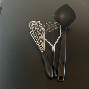 Black and Silver Kitchen Utensil Set